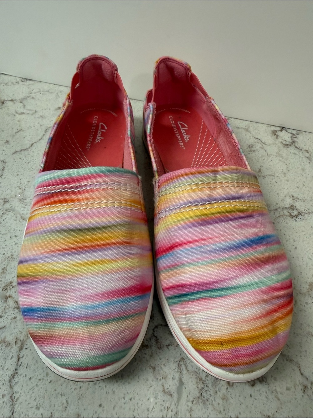 Clarks Cloudsteppers Breeze Step II Women’s Size 8 Rainbow Stripe Slip-On Shoes - Picture 1 of 8